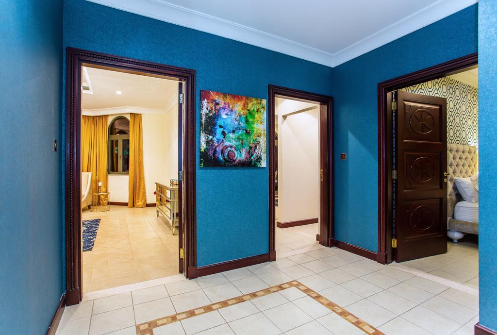 دبي Five Bedroom Villa With Private Beach - The Palm المظهر الخارجي الصورة